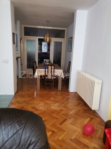 Stan na prodaju u Beogradu, Cerak, trosoban, 96m2, cena 240000 evra