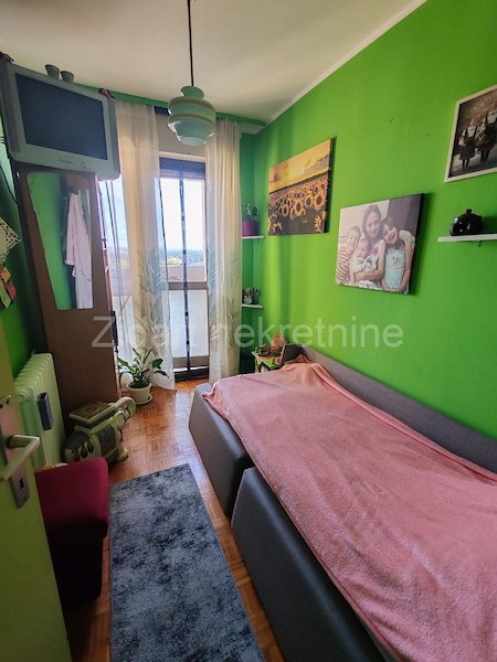 Stan na prodaju u Beogradu, Zemun, dvoiposoban, 72m2, cena 169000 evra