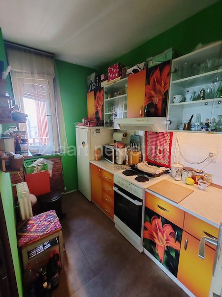 Stan na prodaju u Beogradu, Zemun, dvoiposoban, 72m2, cena 169000 evra