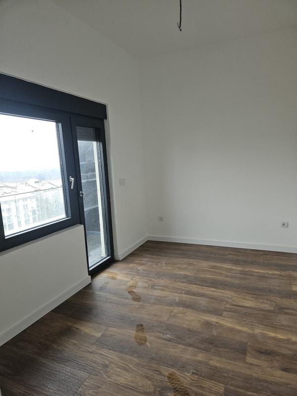 Stan na prodaju u Beogradu, Čukarica, trosoban, 65m2, cena 191200 evra