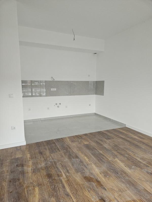 Stan na prodaju u Beogradu, Čukarica, trosoban, 65m2, cena 191200 evra