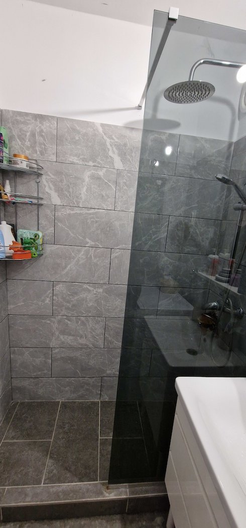 Stan na prodaju u Beogradu, Voždovac, dvoiposoban, 75m2, cena 180000 evra