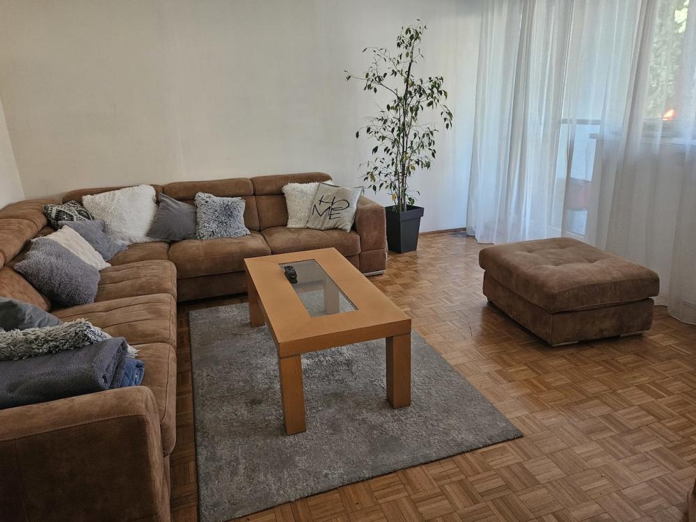 Stan na prodaju u Beogradu, Batajnica, trosoban, 85m2, cena 161000 evra