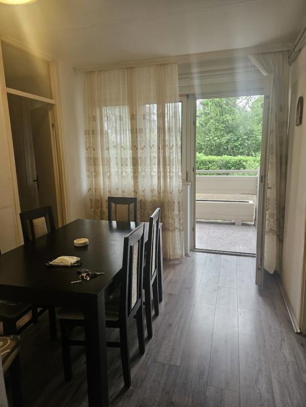 Stan na prodaju u Beogradu, Batajnica, dvoiposoban, 73m2, cena 130000 evra