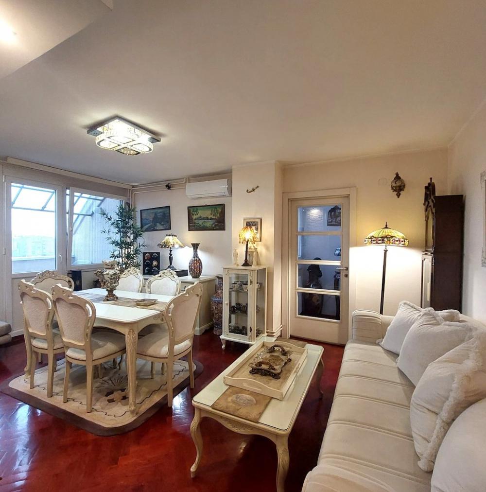 Stan na prodaju u Beogradu, Banjica, cetvorosoban, 122m2, cena 259000 evra