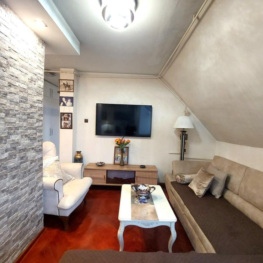 Stan na prodaju u Beogradu, Banjica, cetvorosoban, 122m2, cena 259000 evra