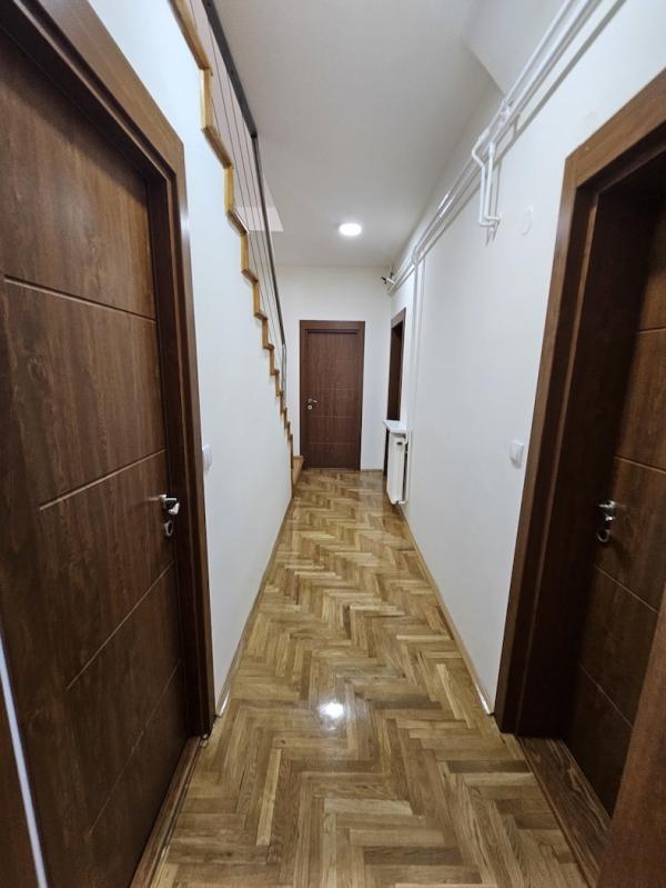 Stan na prodaju u Beogradu, Mirijevo, 252m2, cena 530000 evra