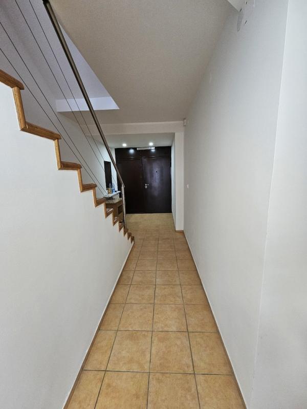 Stan na prodaju u Beogradu, Mirijevo, 252m2, cena 530000 evra