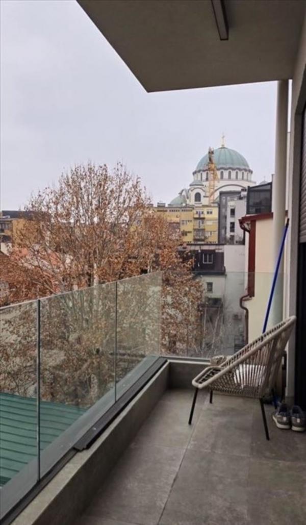 Stan na prodaju u Beogradu, Vračar (Hram), dvoiposoban, 85m2, cena 484000 evra