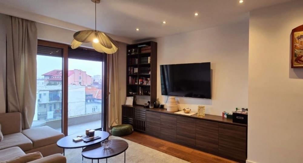 Stan na prodaju u Beogradu, Vračar (Hram), dvoiposoban, 85m2, cena 484000 evra