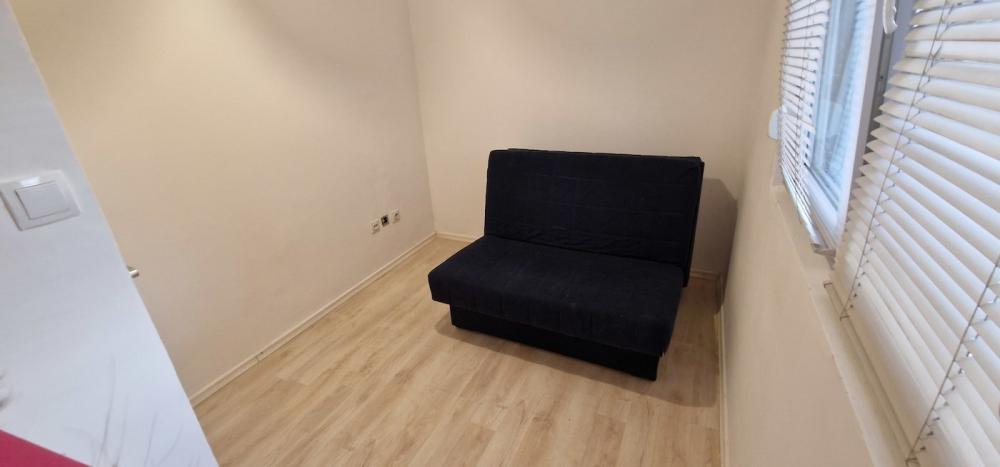 Stan na prodaju u Beogradu, Altina, jednoiposoban, 33m2, cena 60000 evra