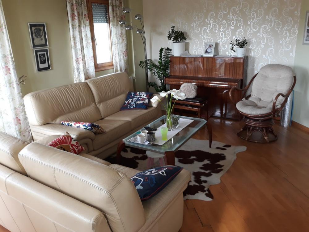 Stan na prodaju u Beogradu, Zemun centar, 160m2, cena 390000 evra
