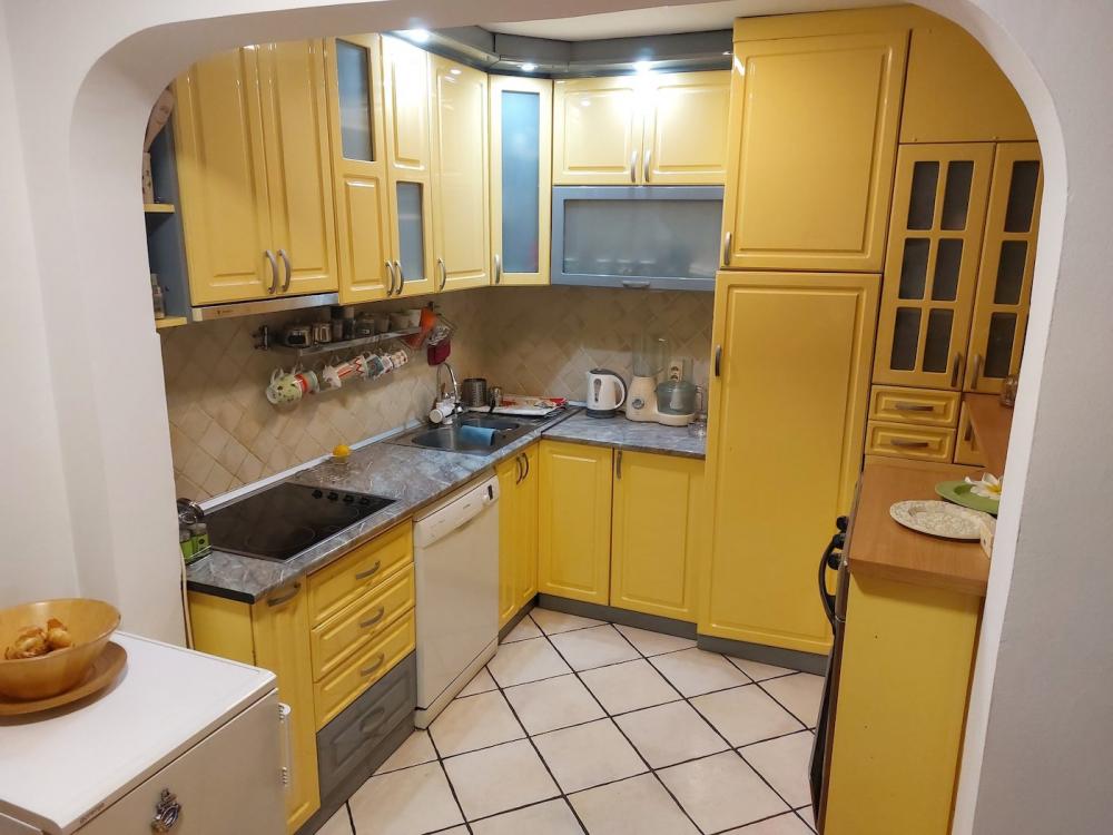 Stan na prodaju u Beogradu, Zemun centar, 160m2, cena 390000 evra