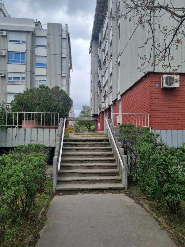Stan na prodaju u Beogradu, Novi Beograd blok 30 (B92), dvoiposoban, 69m2, cena 235000 evra