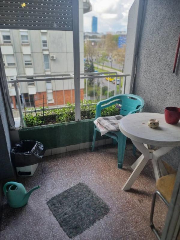 Stan na prodaju u Beogradu, Novi Beograd blok 30 (B92), dvoiposoban, 69m2, cena 235000 evra