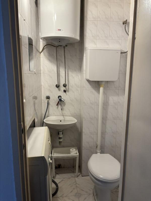 Stan na prodaju u Beogradu, Novi Beograd blok 45 (TC Enjub), dvosoban, 66m2, cena 189000 evra