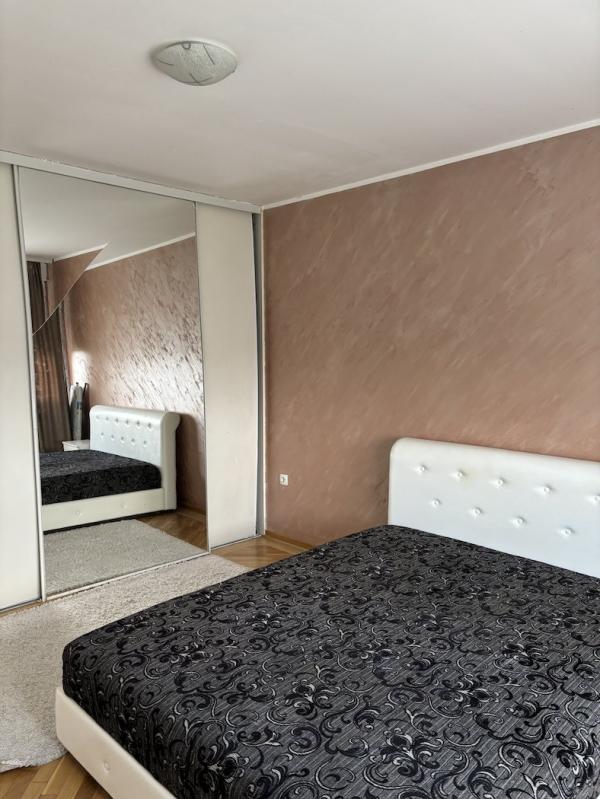 Stan na prodaju u Beogradu, Novi Beograd blok 45 (TC Enjub), dvosoban, 66m2, cena 189000 evra