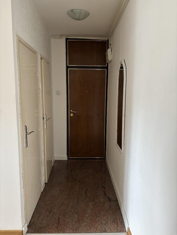 Stan na prodaju u Beogradu, Novi Beograd blok 45 (TC Enjub), dvosoban, 66m2, cena 189000 evra
