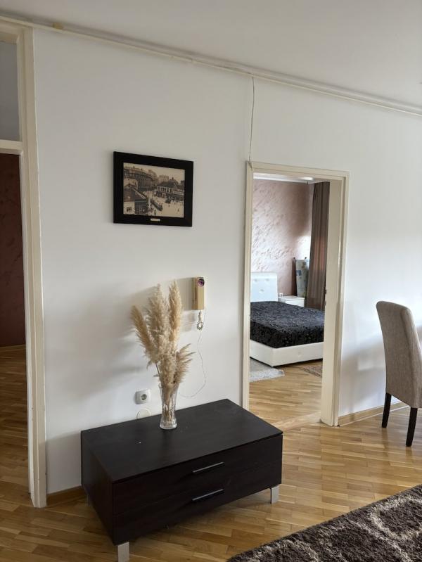 Stan na prodaju u Beogradu, Novi Beograd blok 45 (TC Enjub), dvosoban, 66m2, cena 189000 evra