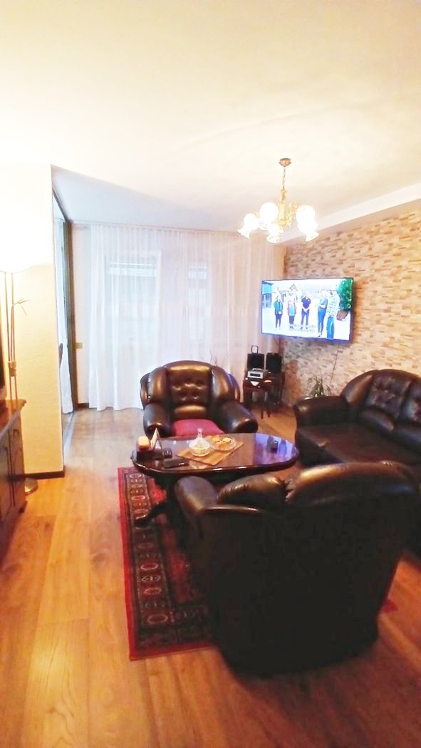 Stan na prodaju u Beogradu, Novi Beograd blok 71, trosoban, 82m2, cena 243000 evra