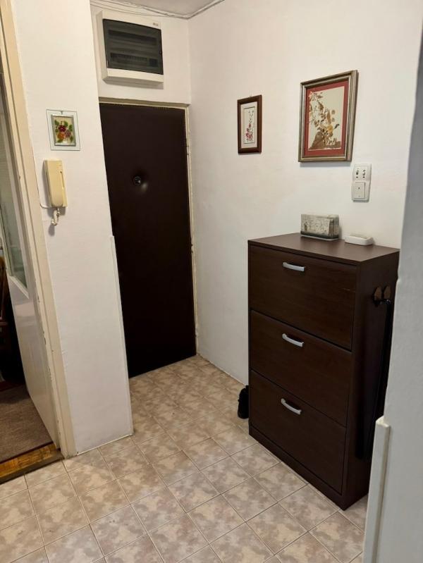 Stan na prodaju u Beogradu, Novi Beograd blok 37, dvoiposoban, 63m2, cena 205900 evra
