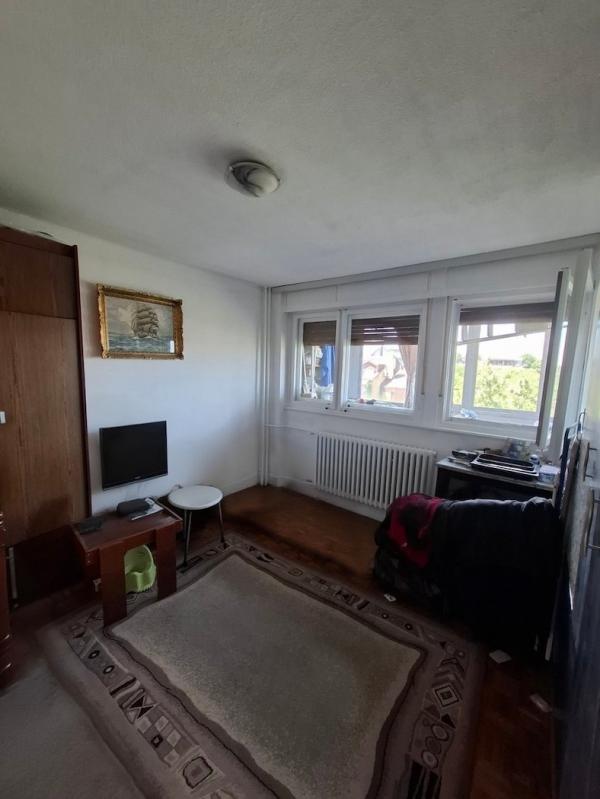 Stan na prodaju u Beogradu, Novi Beograd blok 37, dvoiposoban, 63m2, cena 205900 evra