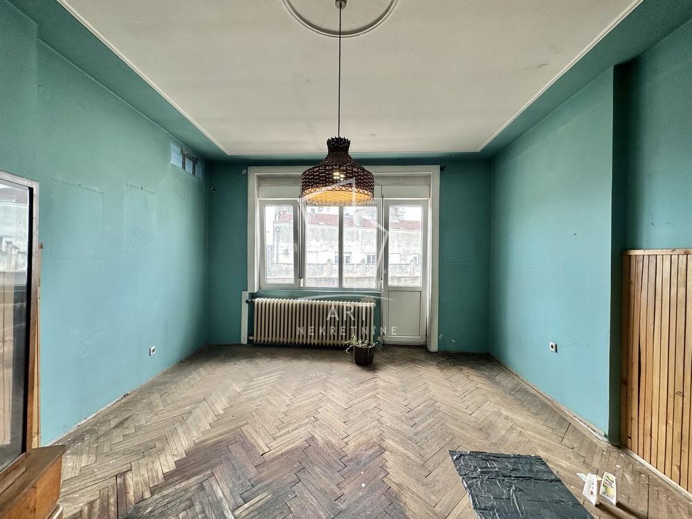 Stan na prodaju u Beogradu, Stari grad, trosoban, 73m2, cena 400000 evra