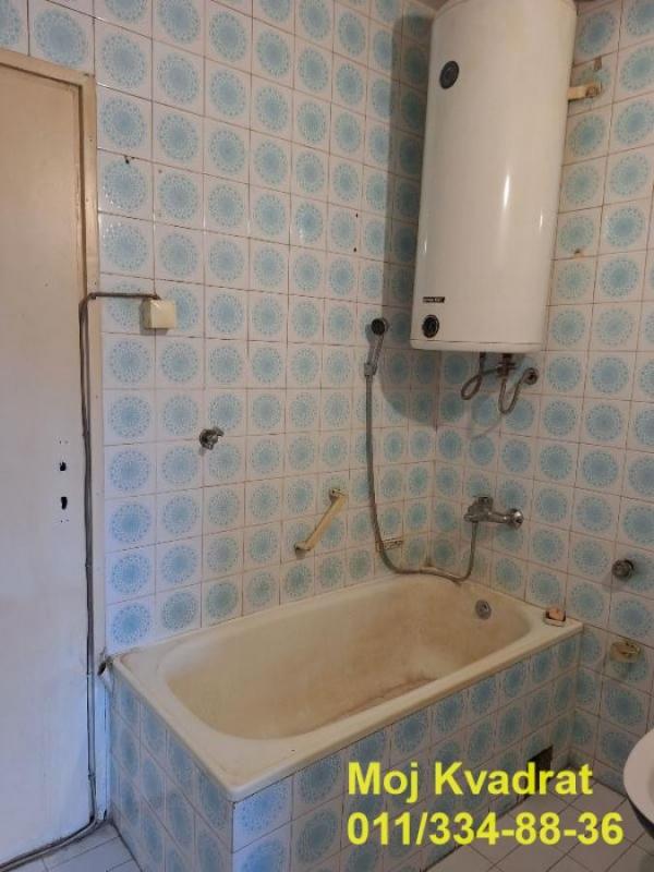 Stan na prodaju u Beogradu, Kanarevo brdo, dvoiposoban, 61m2, cena 140000 evra