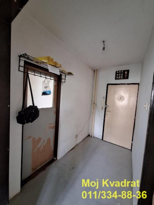 Stan na prodaju u Beogradu, Kanarevo brdo, dvoiposoban, 61m2, cena 140000 evra