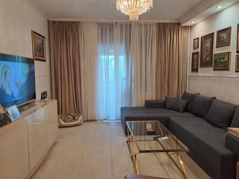 Stan na prodaju u Beogradu, Bežanijska kosa, cetvorosoban, 92m2, cena 350000 evra