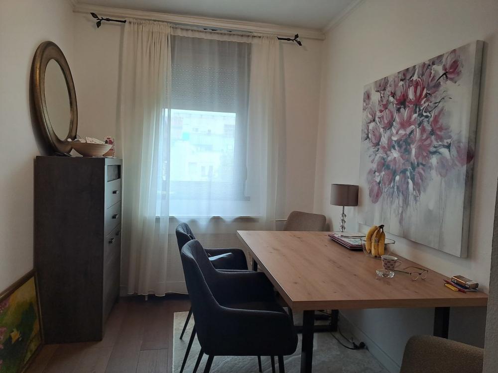 Stan na prodaju u Beogradu, Bežanijska kosa, cetvorosoban, 92m2, cena 350000 evra
