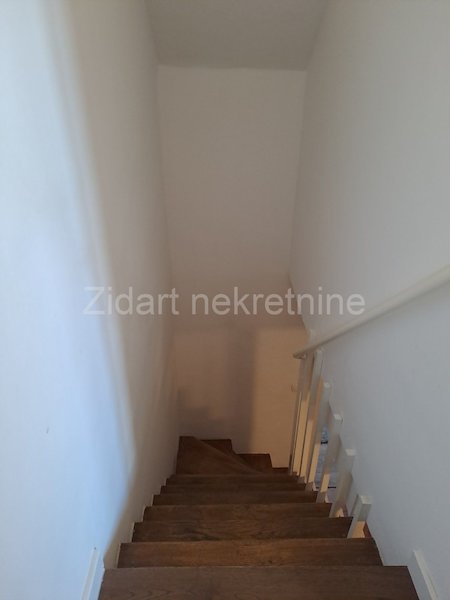 Stan na prodaju u Beogradu, Bežanijska kosa, cetvorosoban, 92m2, cena 350000 evra