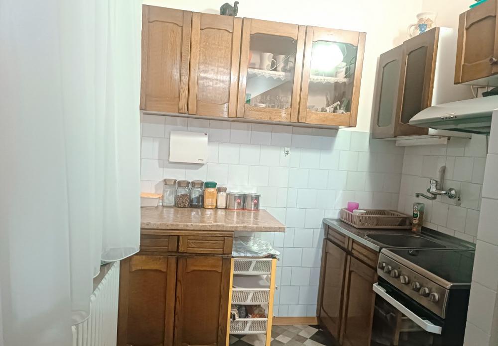Stan na prodaju u Beogradu, Novi Beograd blok 19 (Sava centar), troiposoban, 73m2, cena 200000 evra