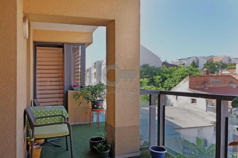 Stan na prodaju u Beogradu, Vračar, trosoban, 101m2, cena 319000 evra