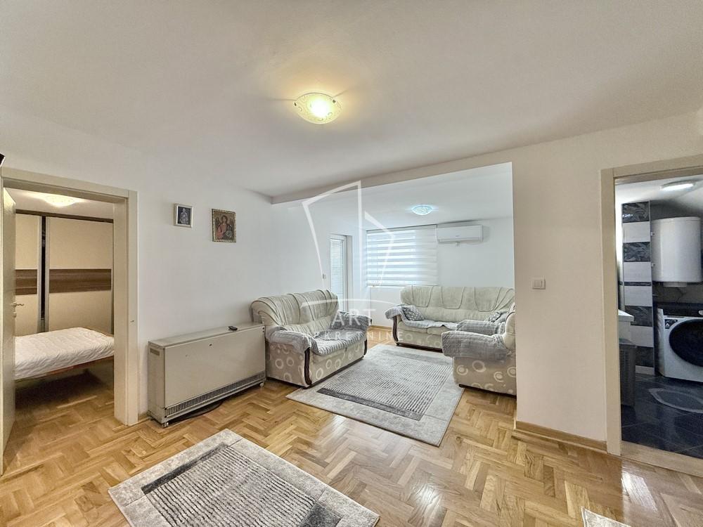 Stan na prodaju u Beogradu, Barajevo, 150m2, cena 170000 evra