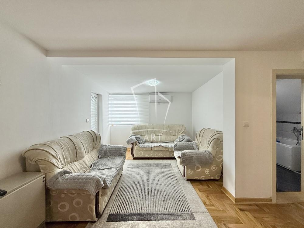 Stan na prodaju u Beogradu, Barajevo, 150m2, cena 170000 evra