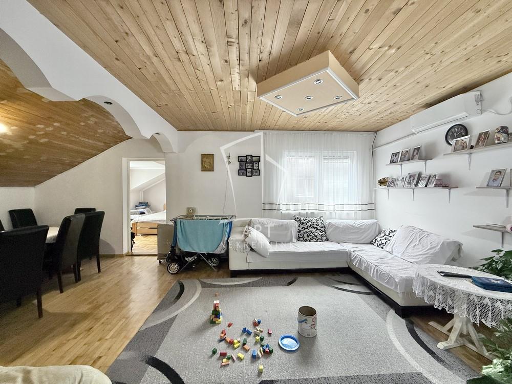 Stan na prodaju u Beogradu, Barajevo, 150m2, cena 170000 evra