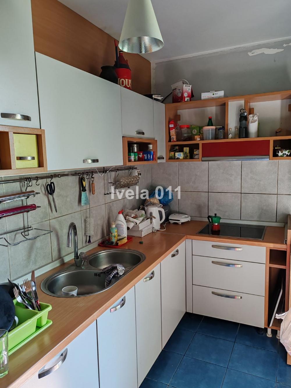 Stan na prodaju u Beogradu, Rakovica, trosoban, 86m2, cena 185000 evra