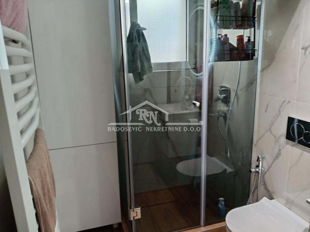 Stan na prodaju u Beogradu, Labudovo brdo, jednoiposoban, 40m2, cena 100000 evra