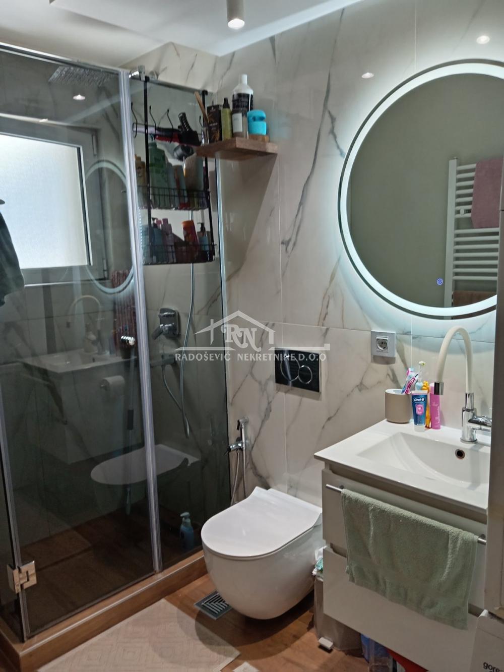 Stan na prodaju u Beogradu, Labudovo brdo, jednoiposoban, 40m2, cena 100000 evra