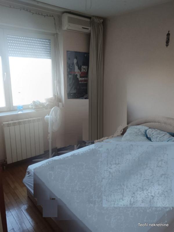 Stan na prodaju u Beogradu, Dedinje, trosoban, 82m2, cena 265000 evra