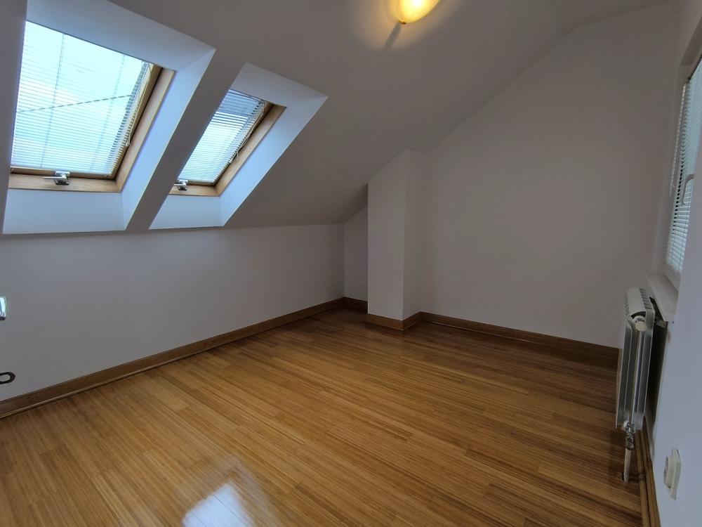 Stan na prodaju u Beogradu, Vračar (Hram), troiposoban, 86m2, cena 292000 evra