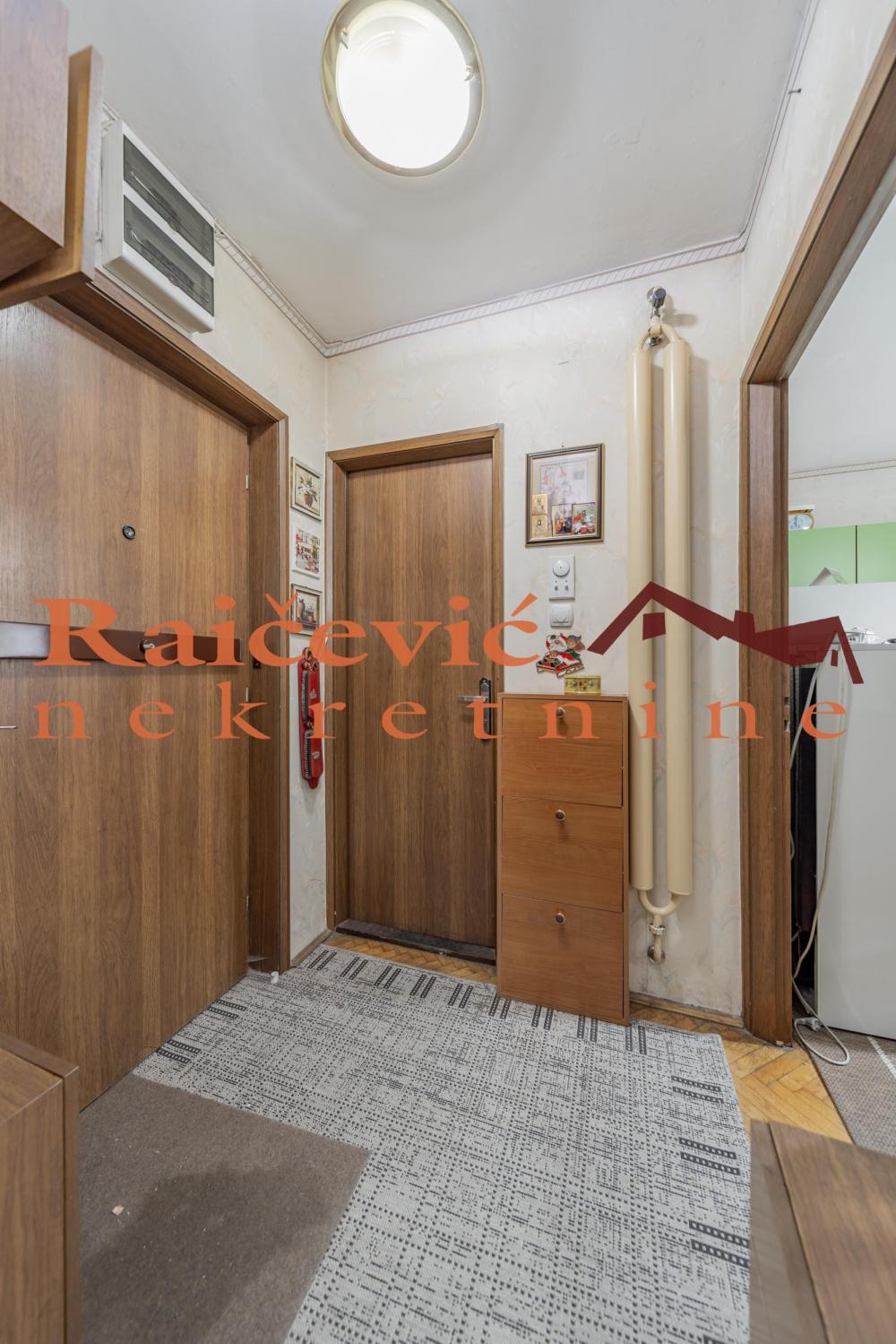 Stan na prodaju u Beogradu, Tašmajdan, jednosoban, 37m2, cena 155000 evra
