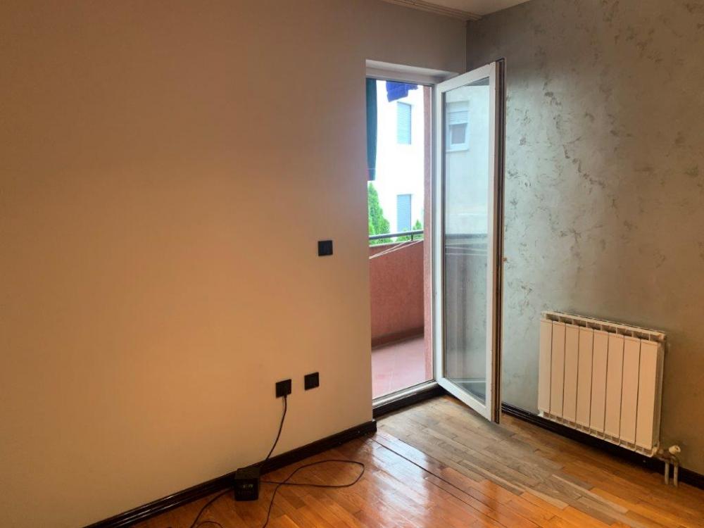 Stan na prodaju u Beogradu, Voždovac, dvosoban, 56m2, cena 159600 evra