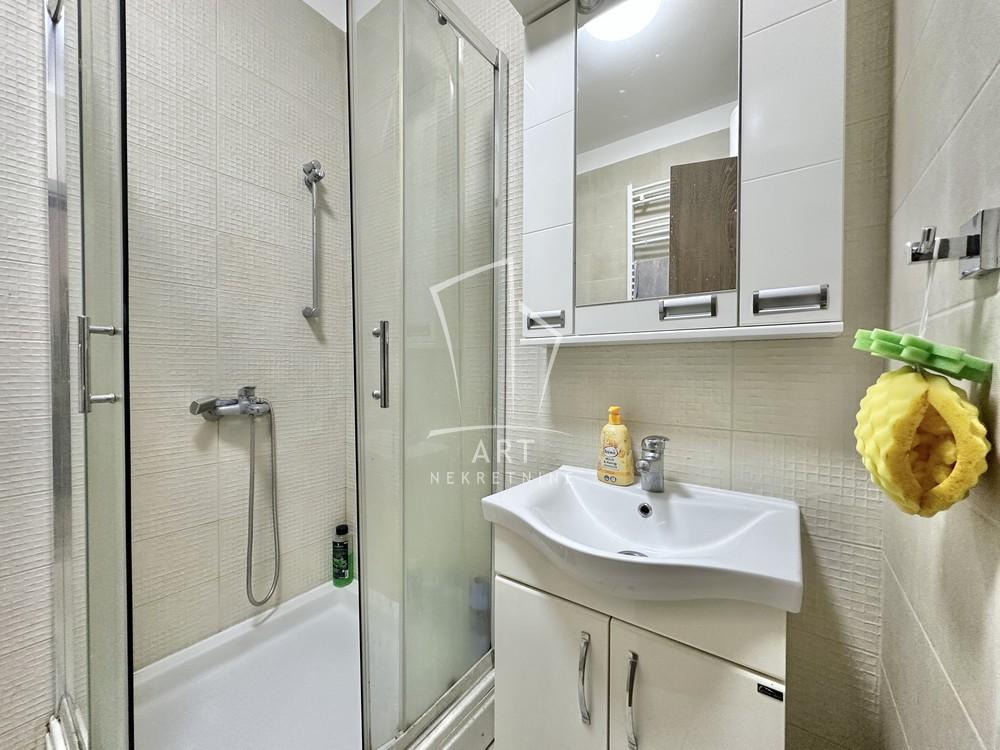 Stan na prodaju u Beogradu, Mirijevo, dvoiposoban, 47m2, cena 139000 evra