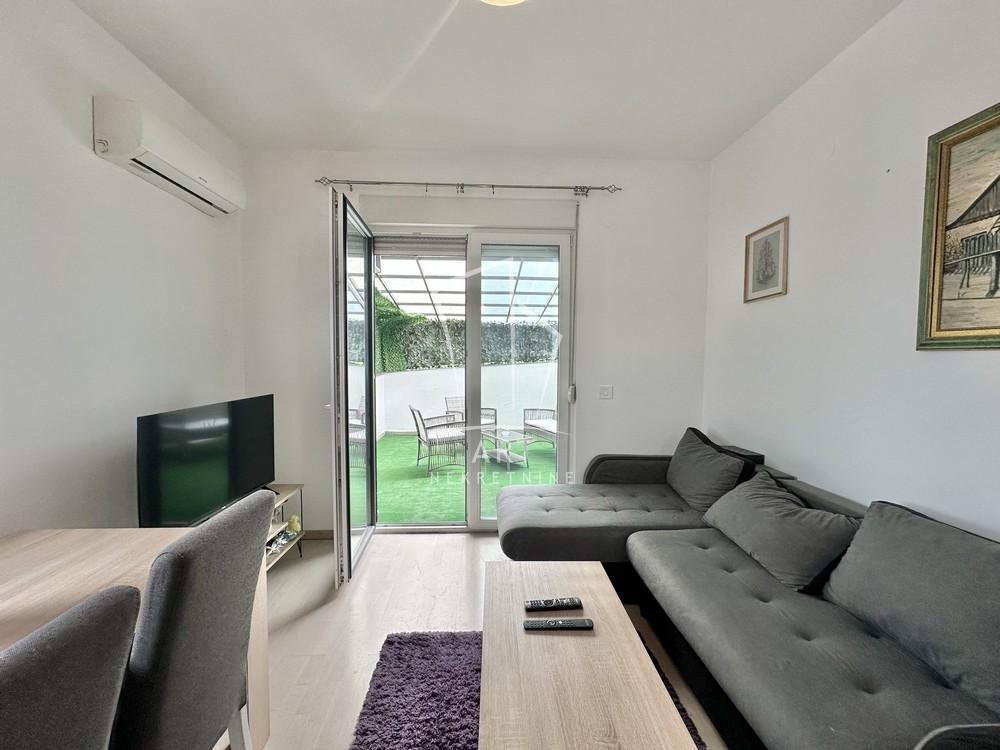 Stan na prodaju u Beogradu, Mirijevo, dvoiposoban, 47m2, cena 139000 evra