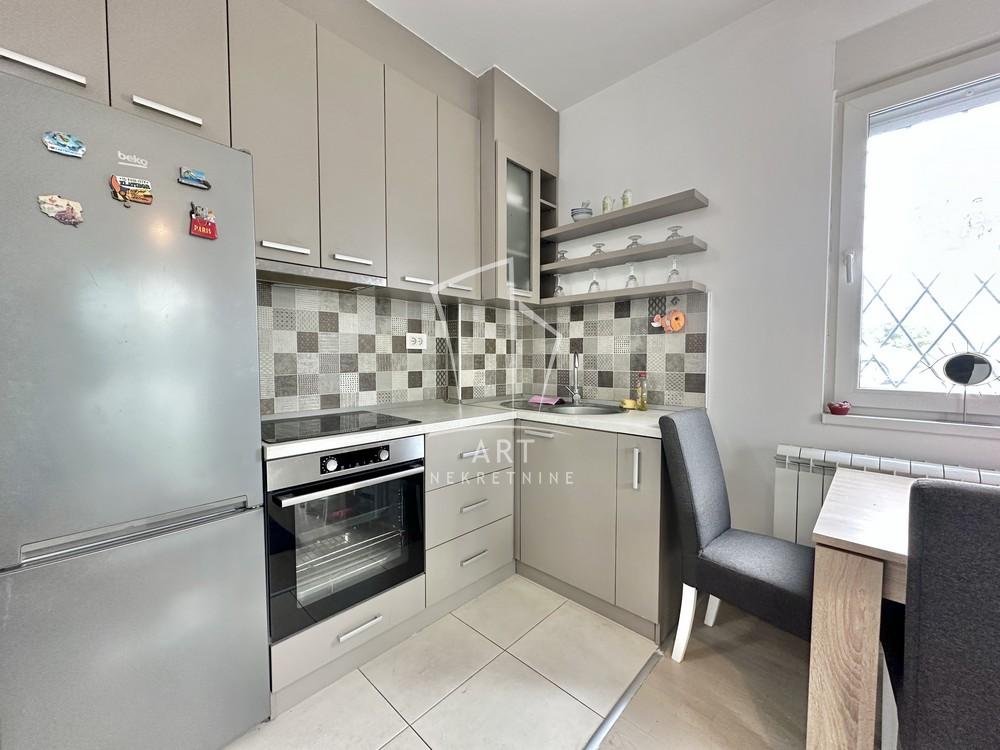 Stan na prodaju u Beogradu, Mirijevo, dvoiposoban, 47m2, cena 139000 evra