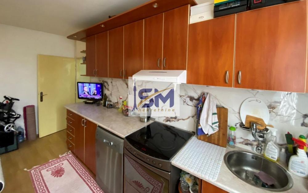 Stan na prodaju u Beogradu, Borča, dvosoban, 51m2, cena 45000 evra
