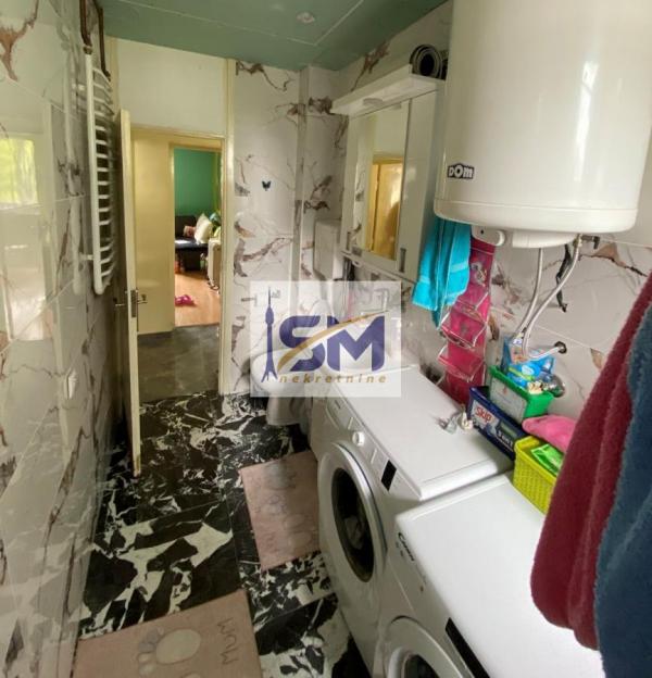 Stan na prodaju u Beogradu, Borča, dvosoban, 51m2, cena 45000 evra