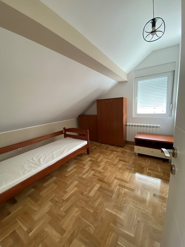 Stan na prodaju u Beogradu, Mirijevo, trosoban, 54m2, cena 125000 evra